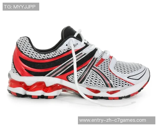 探索最新猎鹰足球鞋的科技与设计革新助力球场表现提升